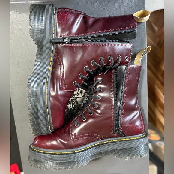 Doc marten red Jadon boot size 9 women’s - Picture 2 of 8